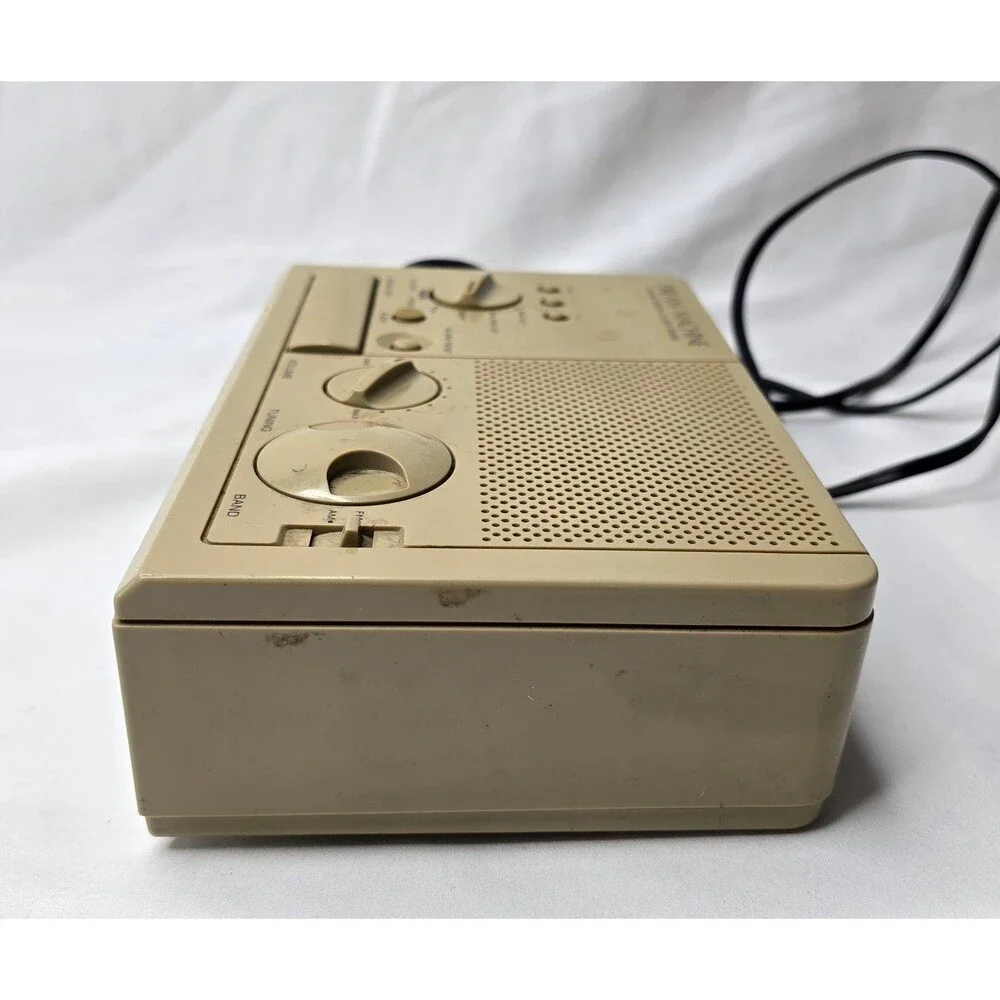 Vintage Sony Dream Machine AM/FM Alarm Clock Radio Tan ICF-C2W  Tested & Working